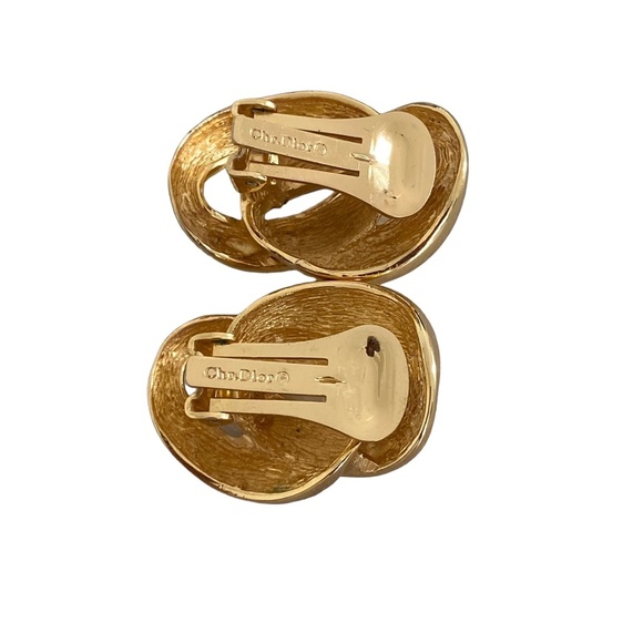 Christian Dior 80s clip on gold tone interlocking links Vintage - Picture 11 of 12